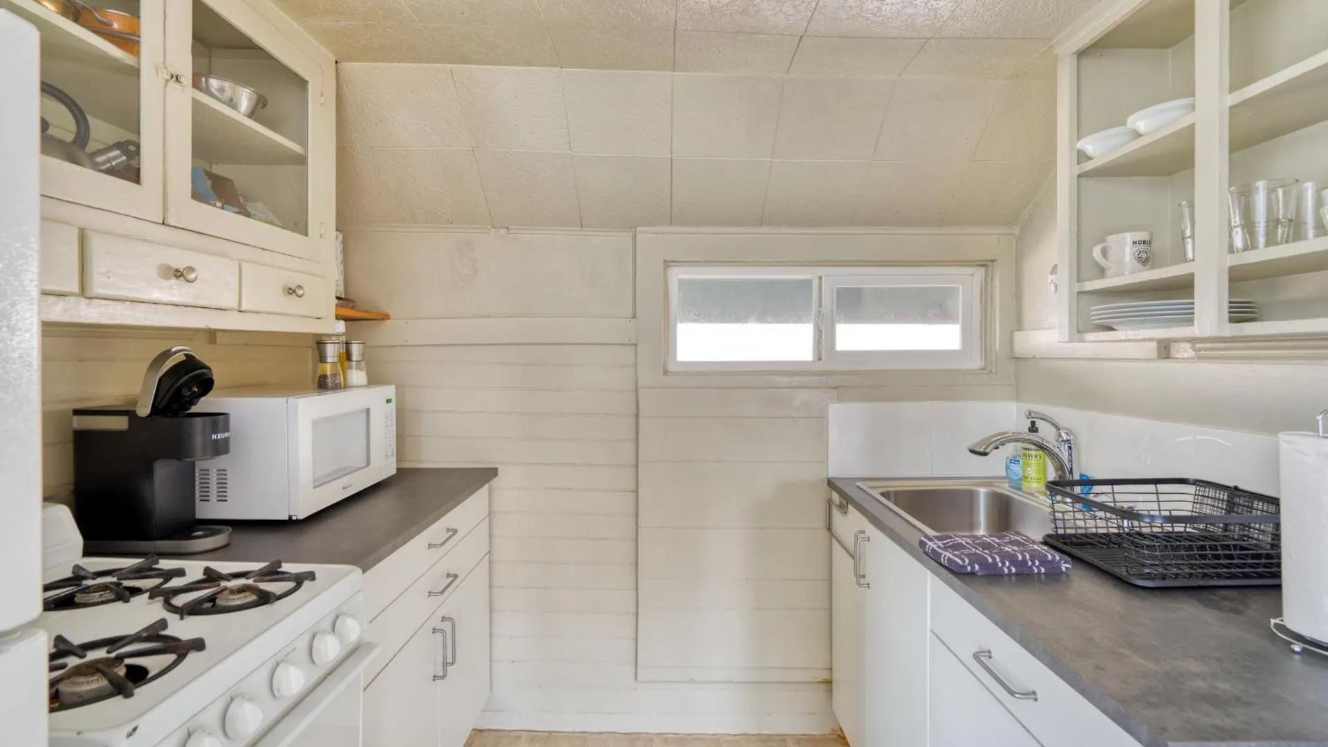 Stay Portland - Sun-Filled Buckman Studio! Apartment