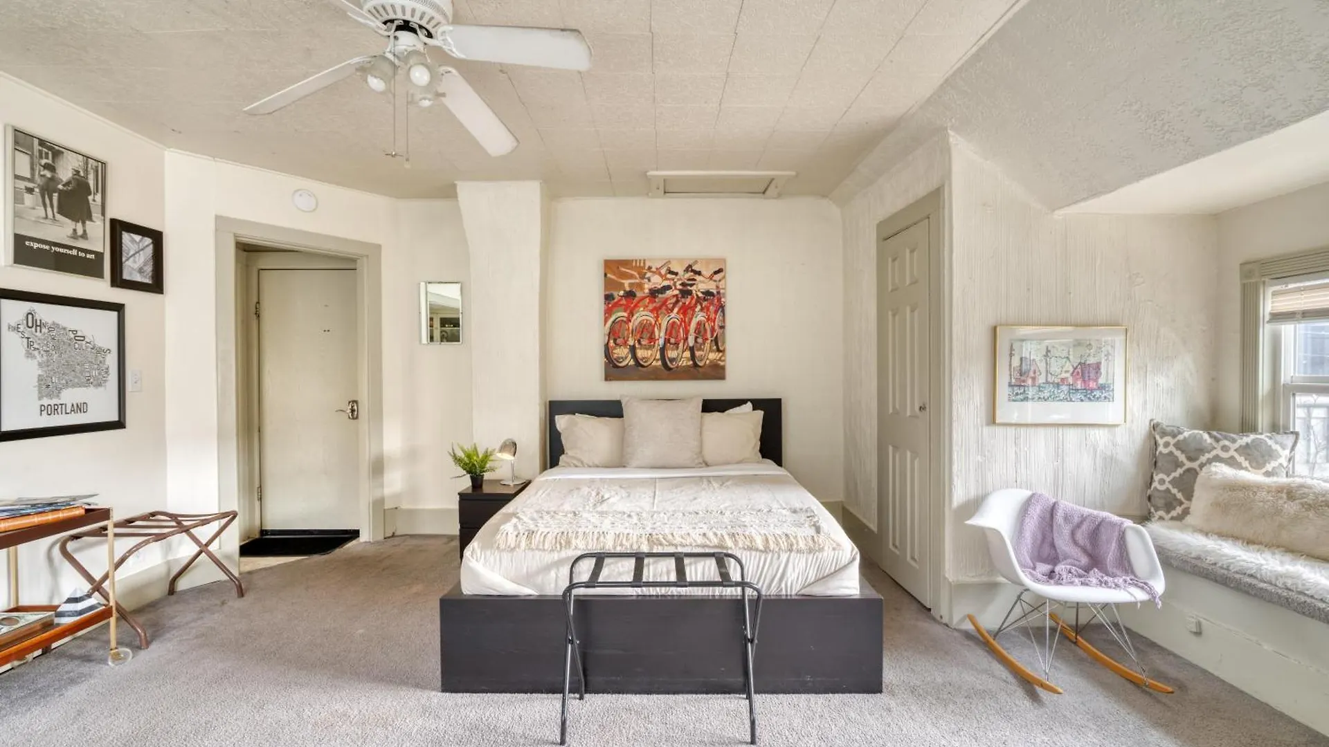 Stay Portland - Sun-Filled Buckman Studio!